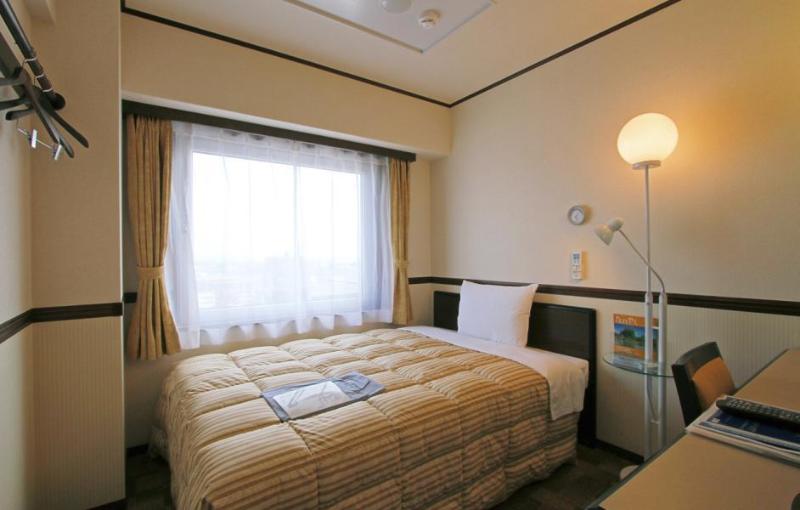 Toyoko Inn Tokyo Fussa Ekimae Higashi-guchi