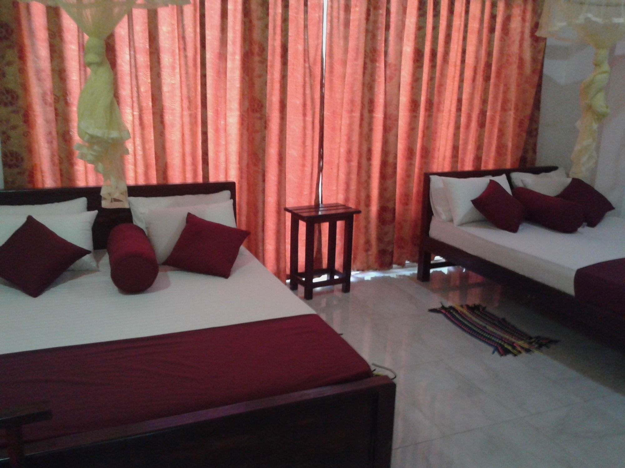 Bevary City Hotel