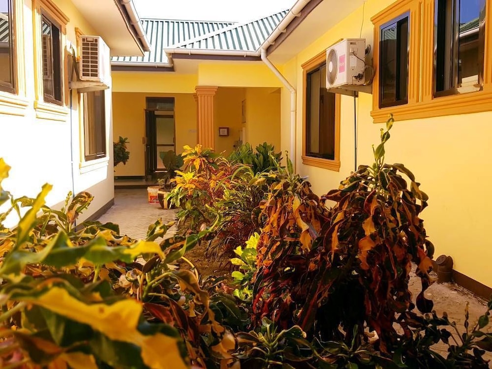 Safari Lodge Kunduchi