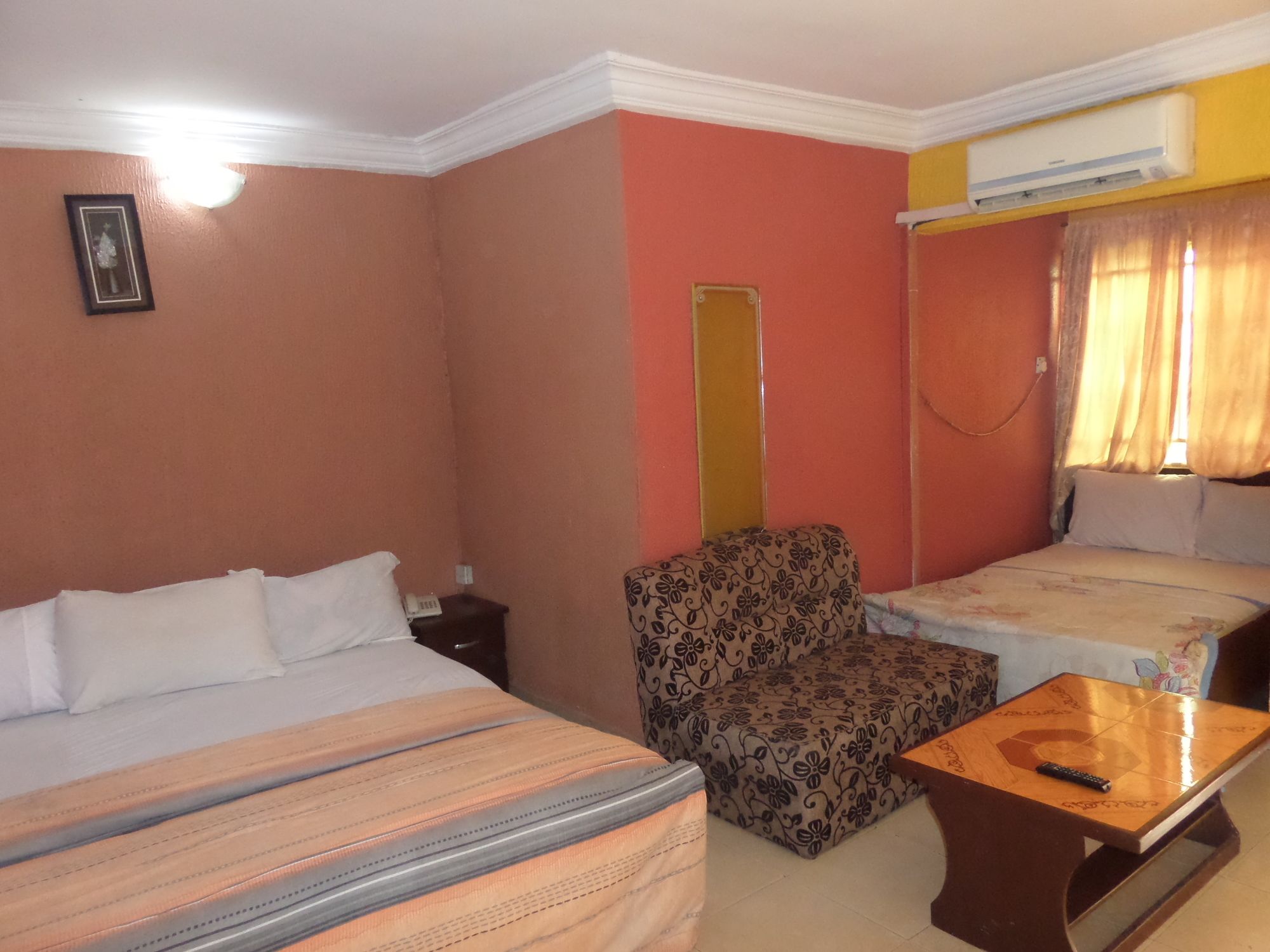 Hardrock Hotel & Suites