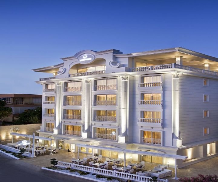 La Boutique Hotel & Suites
