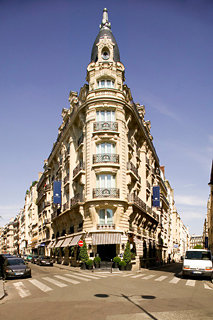 Le Dokhan's Paris Arc de Triomphe a Tribute Portfolio Hotel