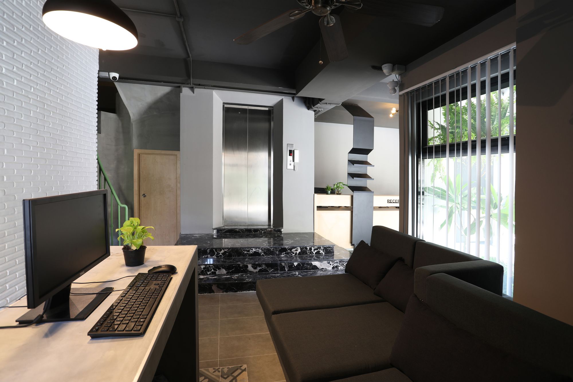 RS III Location Hostel