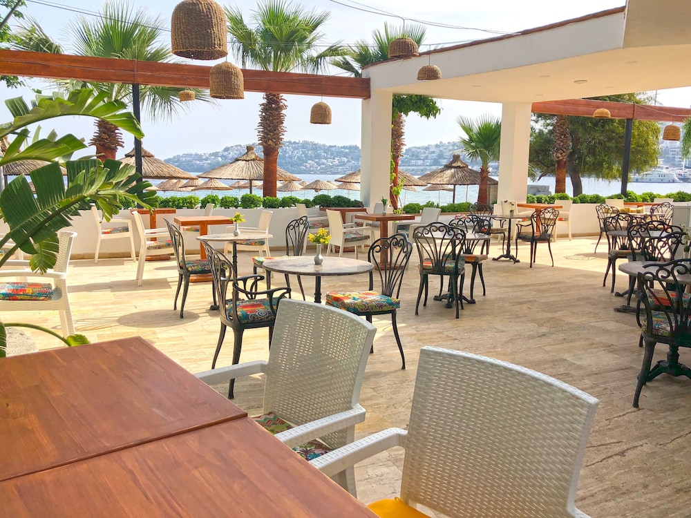 Butikhan Beach Otel