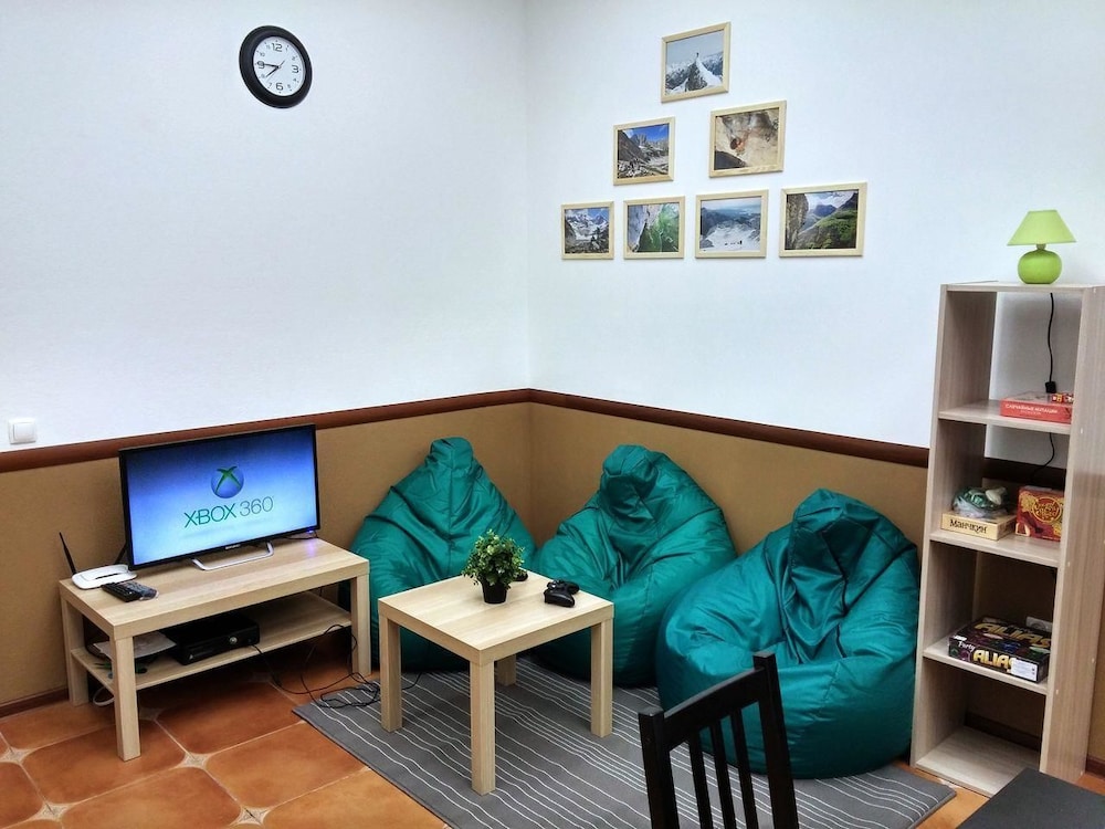 Everest Hostel