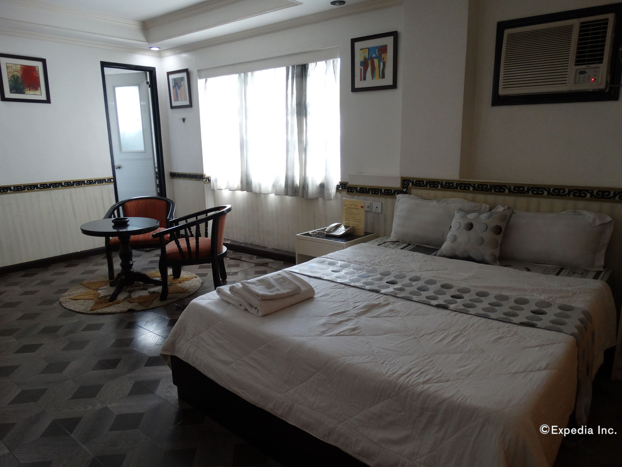 White Palace Condotel