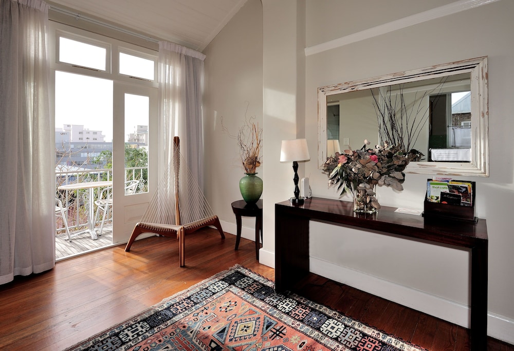 Barry Hall Luxury Apartments