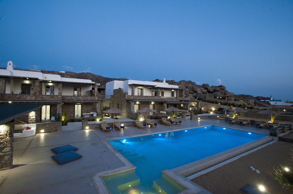 AC Village Christoulis