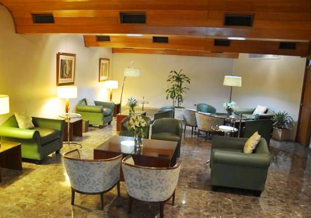 Carlton Hotel