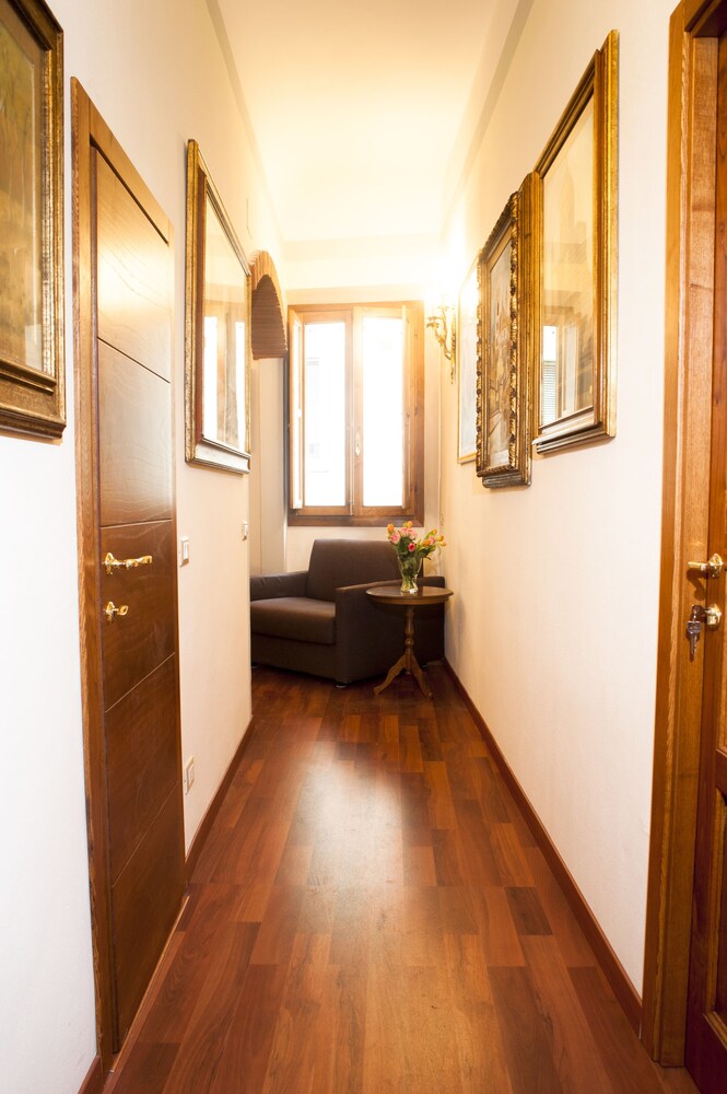 AM Florence Collection