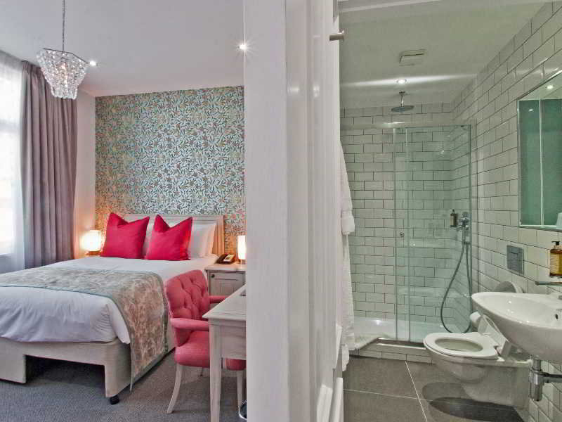W12 Rooms