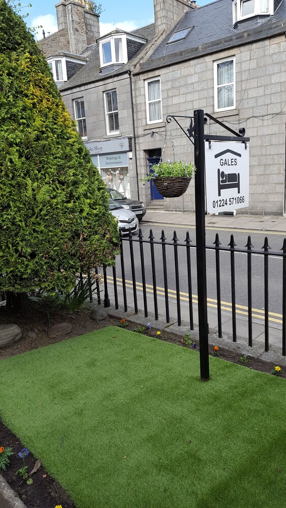 Gales Guesthouse