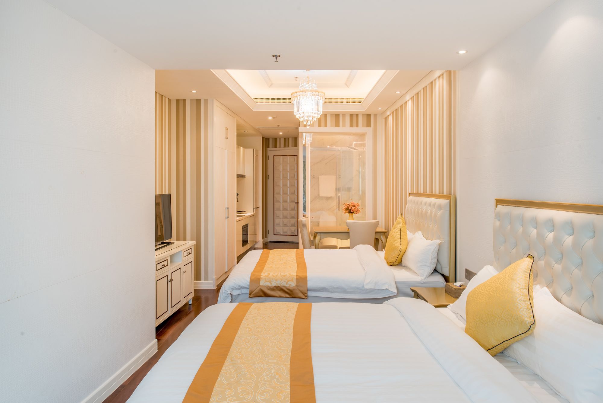 Twin Tower Anthony Seaview Apart-Hotel