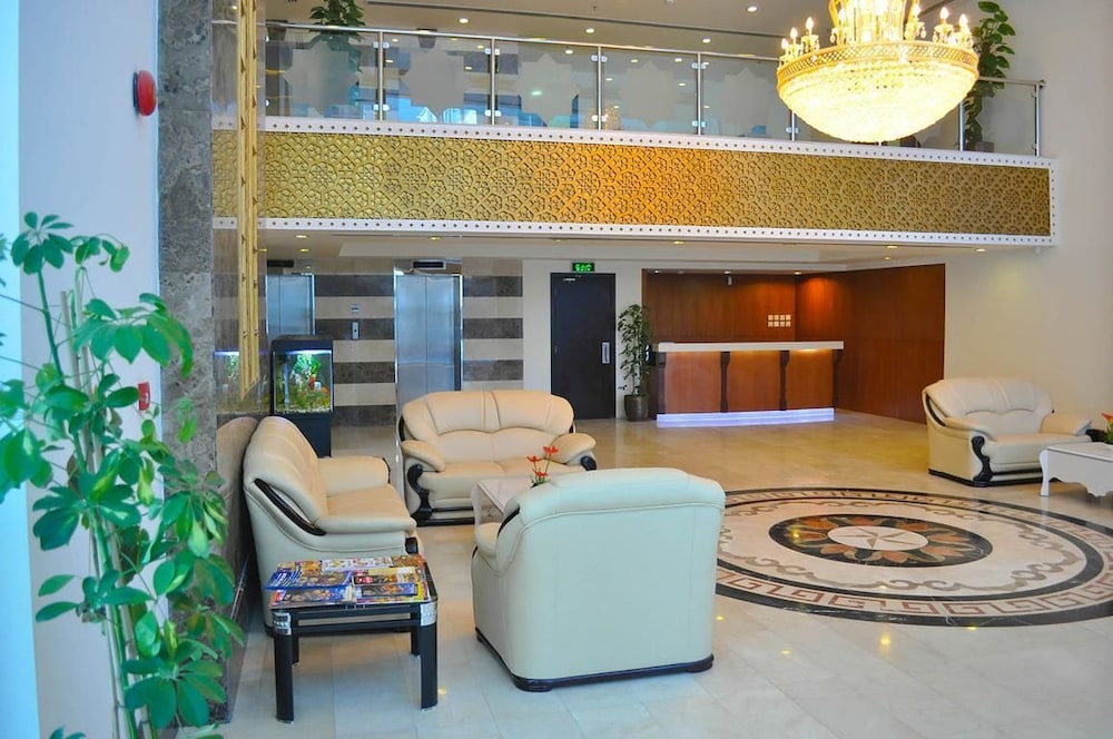 Golden Treasure Tower Family Apartment