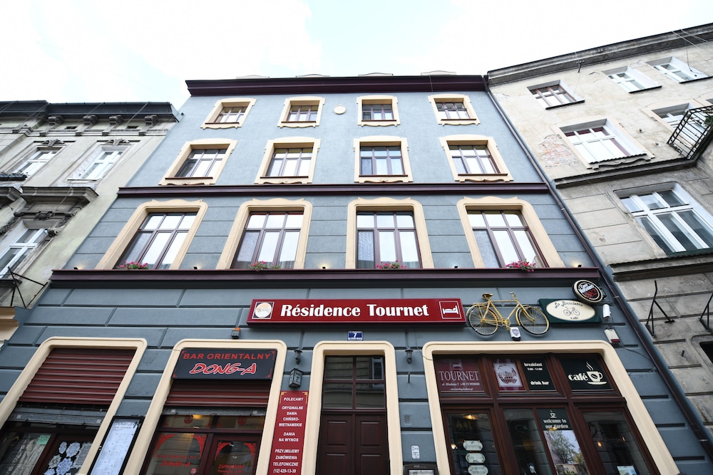 Tournet
