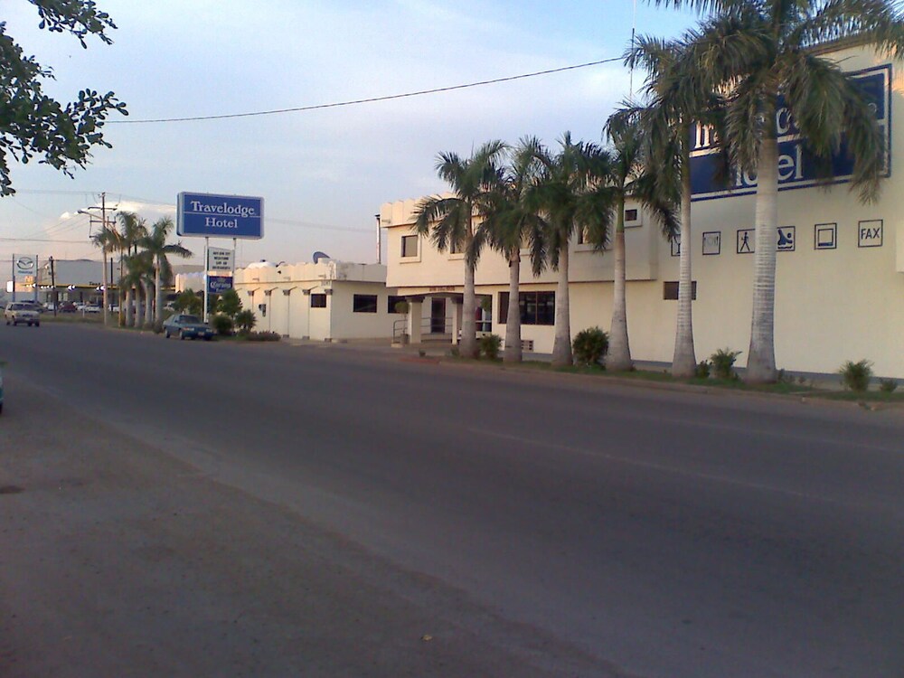 Travelodge by Wyndham Ciudad Obregon