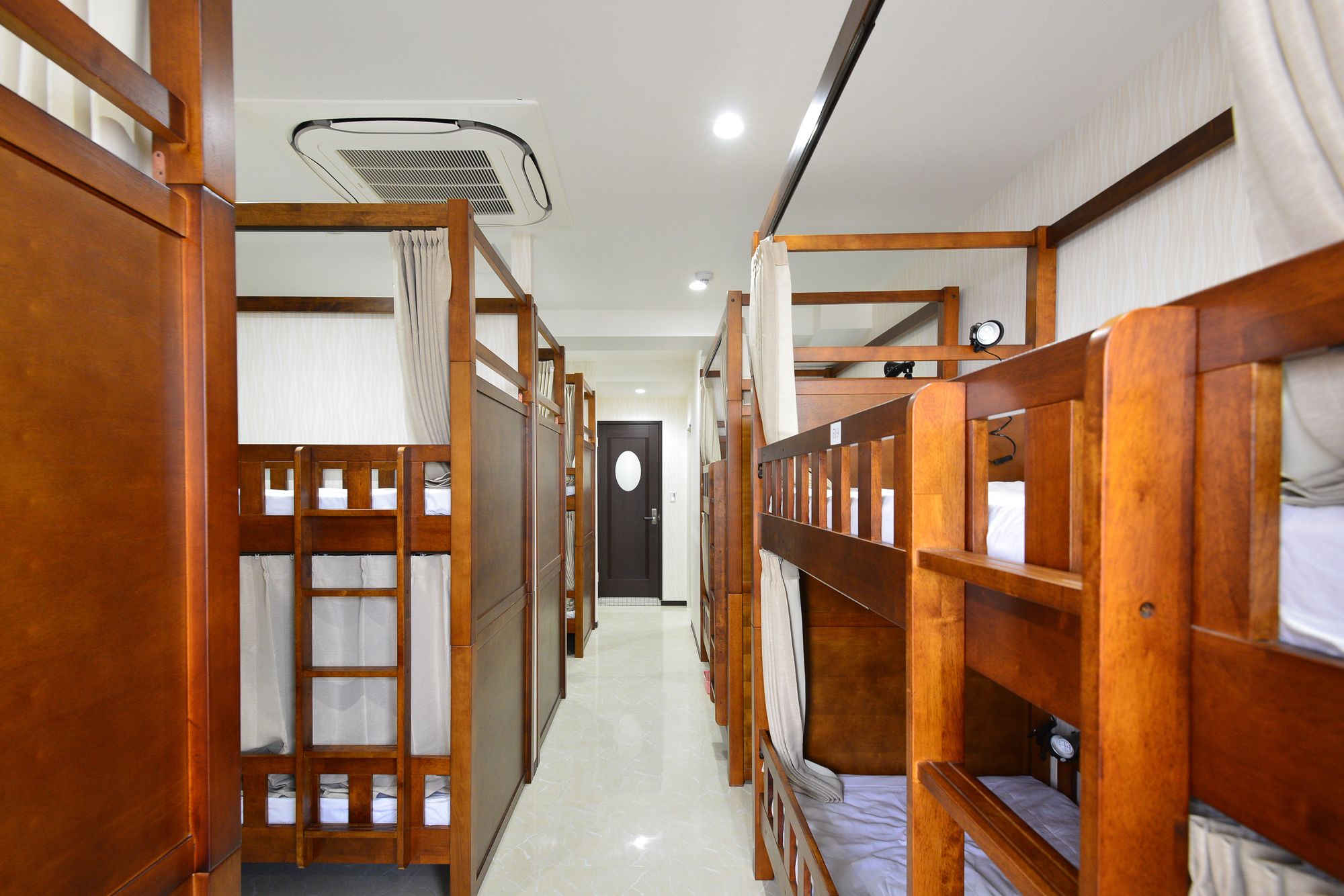 Hotel Sakura Hostel