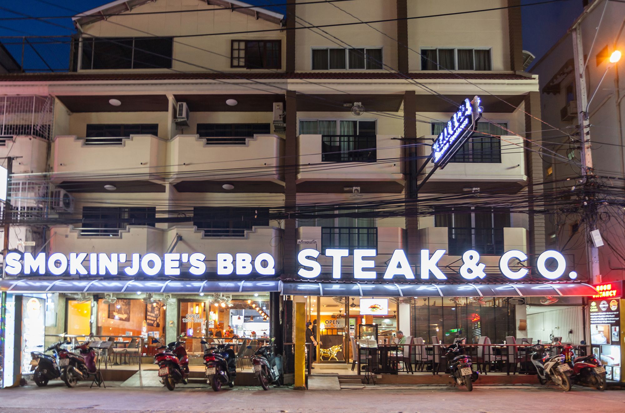 Steak & Co Boutique Hotel