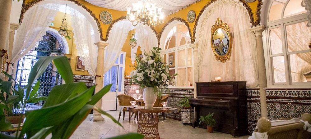 Hostal Sierpes