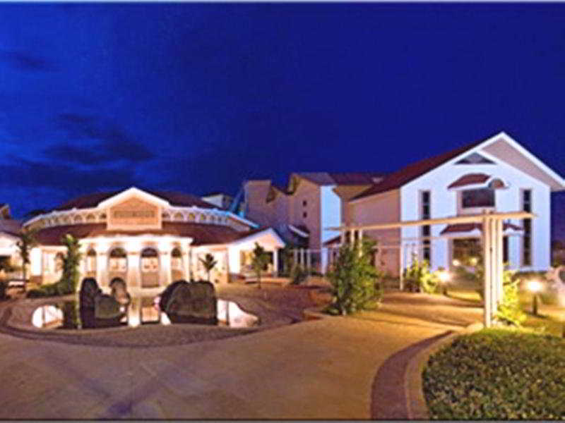 Clarks Exotica Resort & Spa
