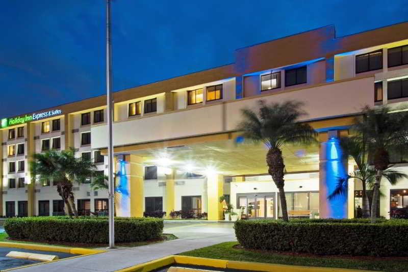 Holiday Inn Express & Suites Miami - Hialeah