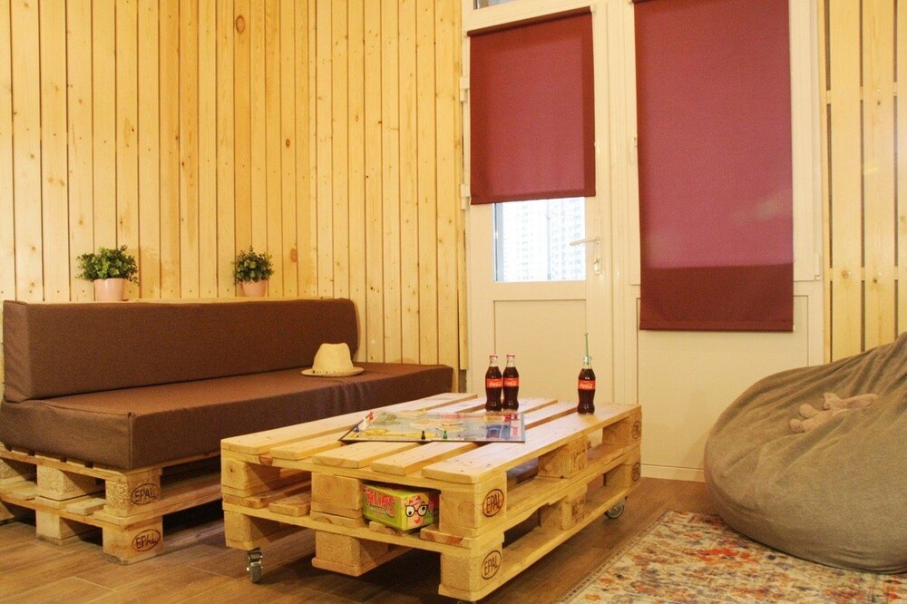 Lucky People Hostel