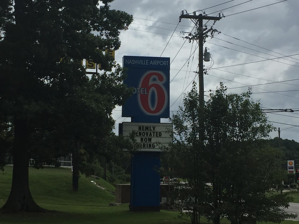 Motel 6 Nashville