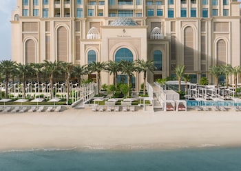 Four Seasons Resort And Residences At The Pearl - Qatar