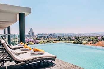 Reserved Suites Illovo Hotel