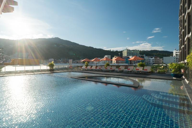 New Square Patong Hotel