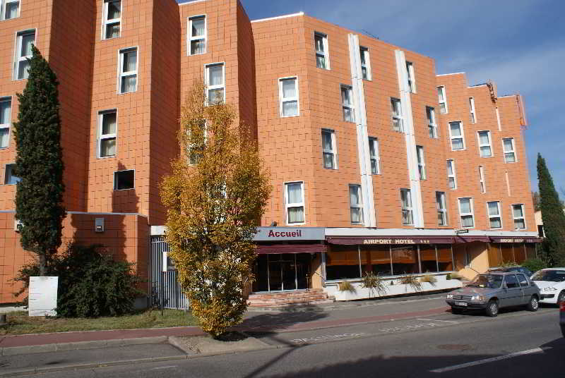 Airport Hotel