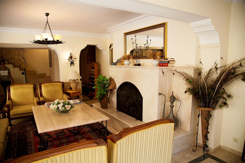 Paradise Garden Hotel