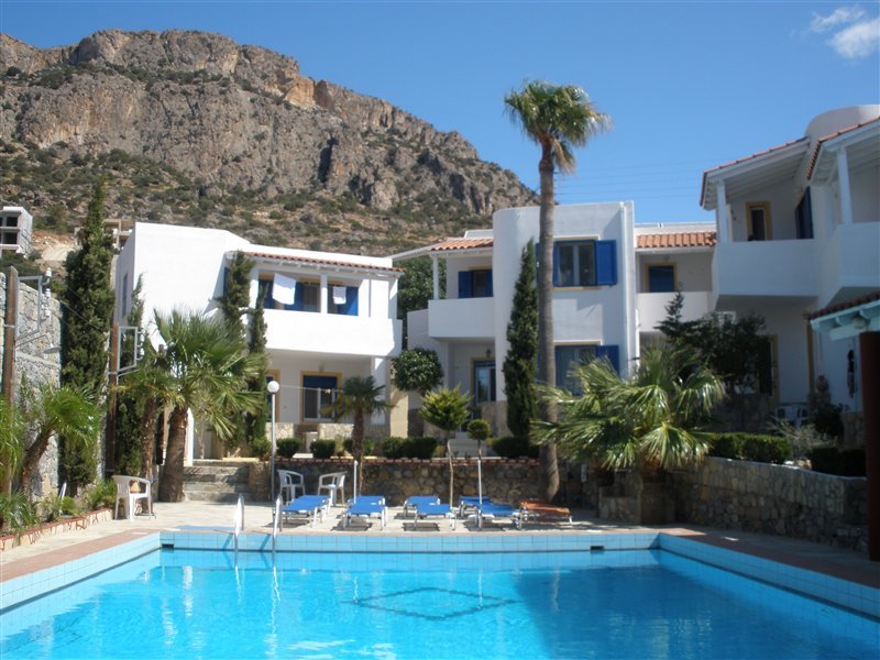 Elenis Apartments