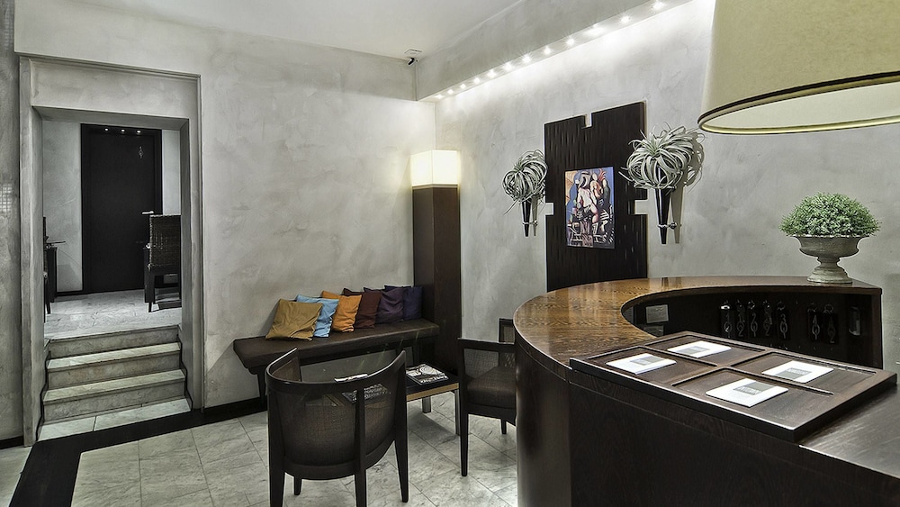 Intown Luxury House