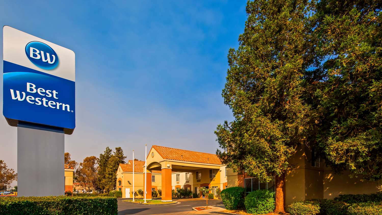 BEST WESTERN Brentwood Inn