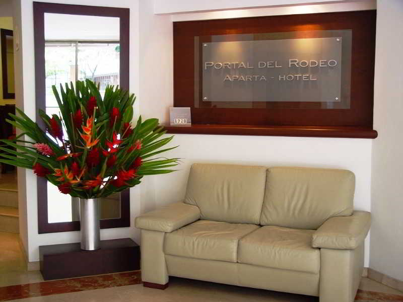 Portal del Rodeo Aparta Hotel