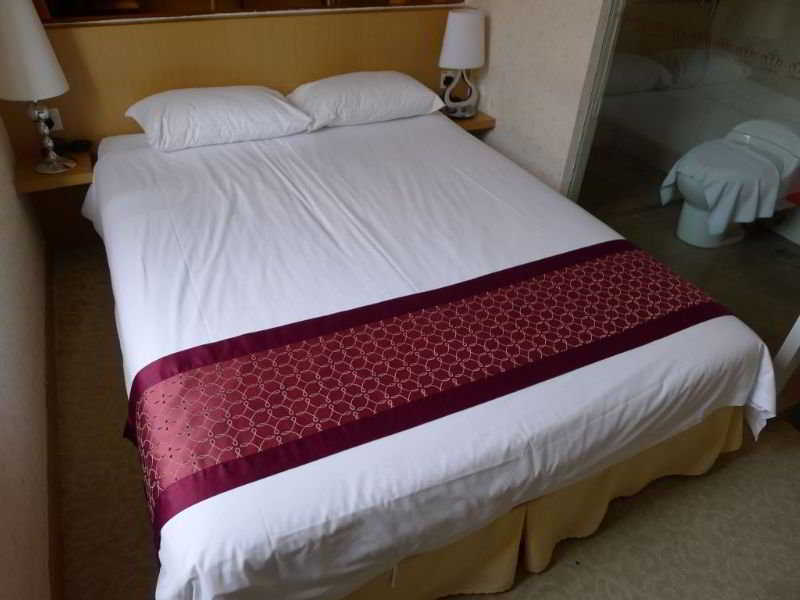 The Crown Borneo