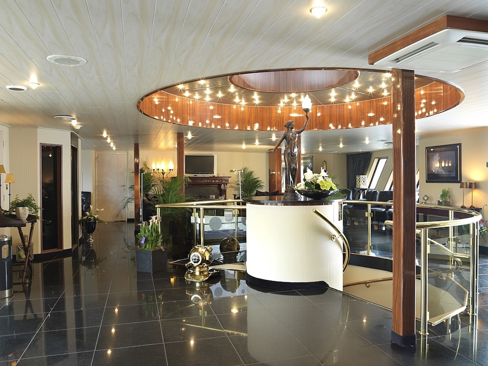 Crossgates Hotelship 3 Star Nizzaufer Frankfurt