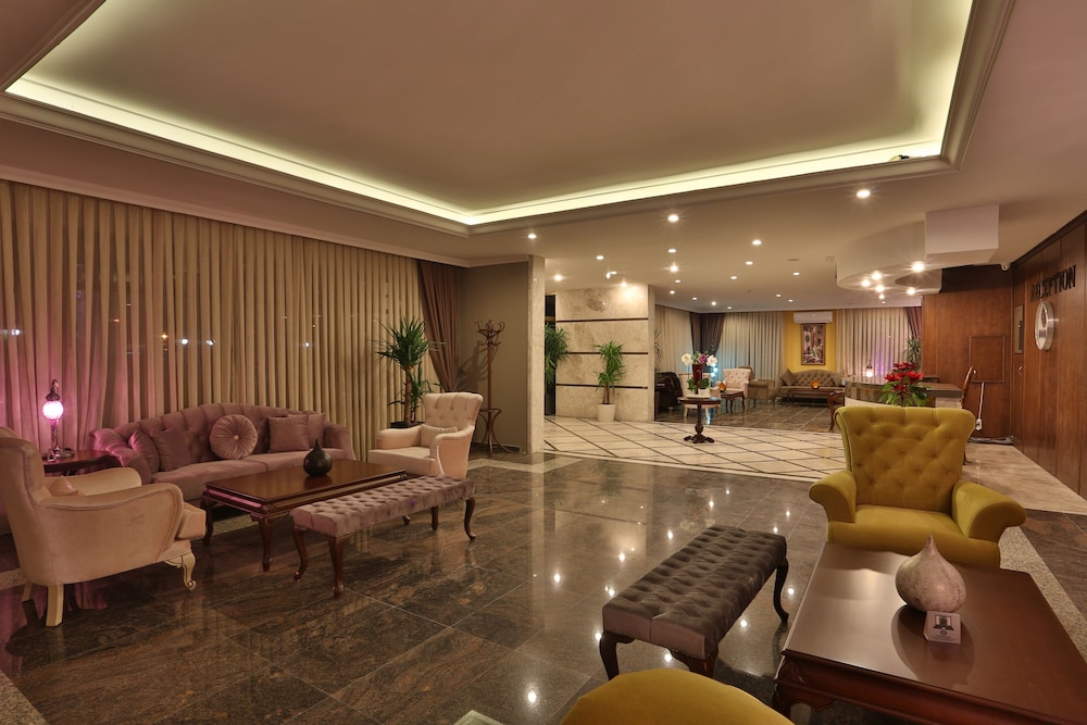 Hotel Bon City & Resort
