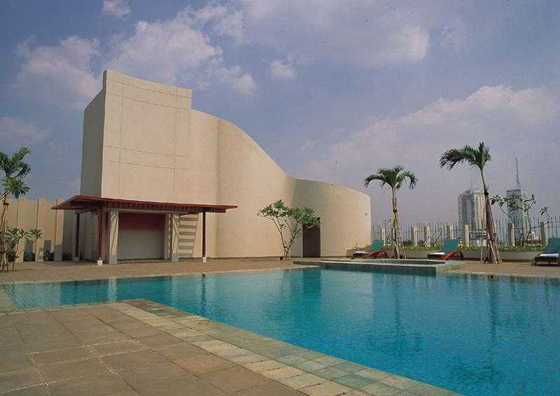 Sparks Luxe Jakarta