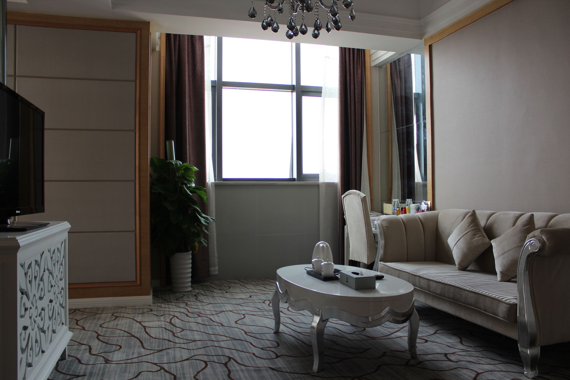 Junfu Hotel