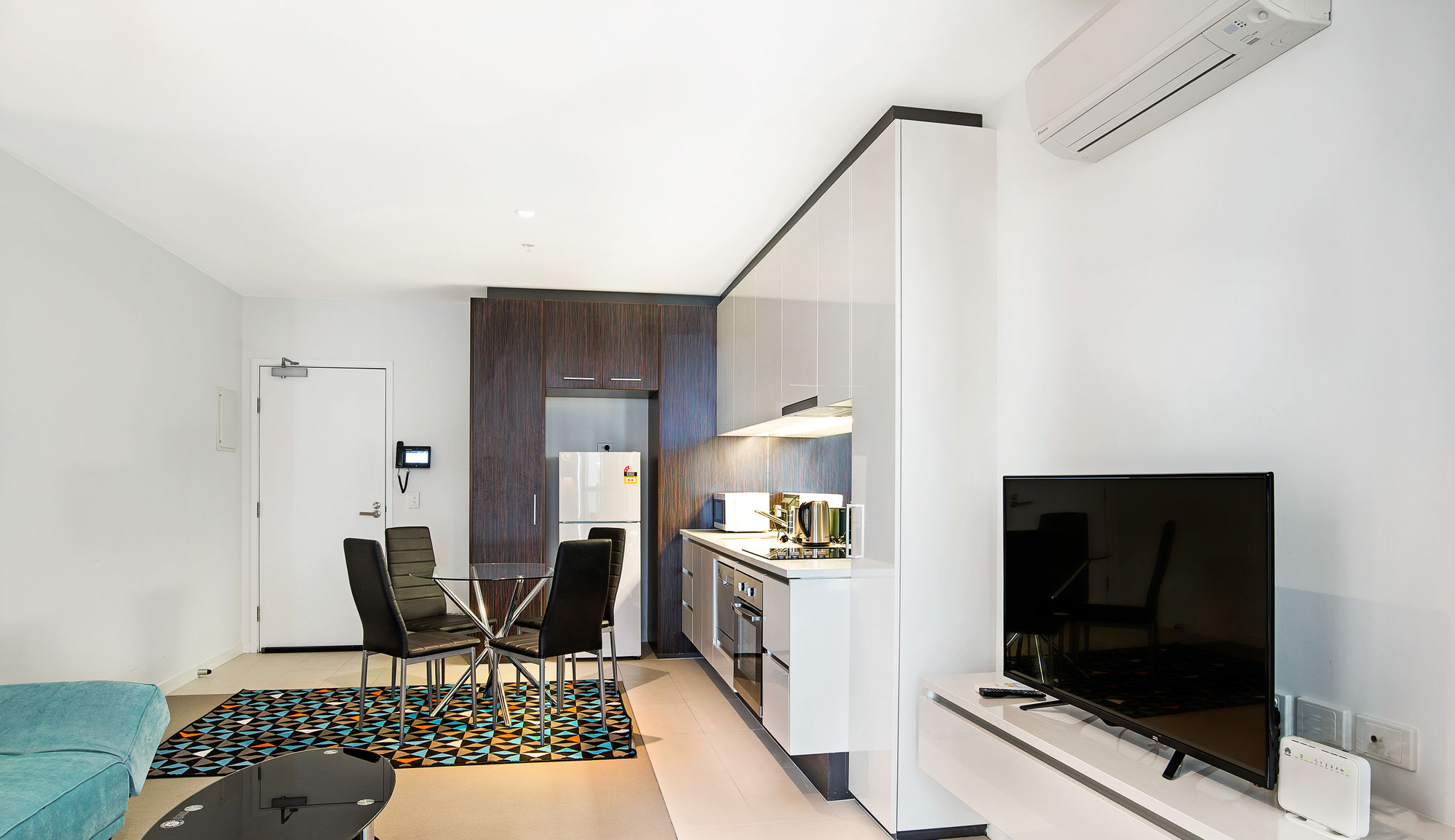 IFSTAYS Serviced Apartment Upper West Side at CBD