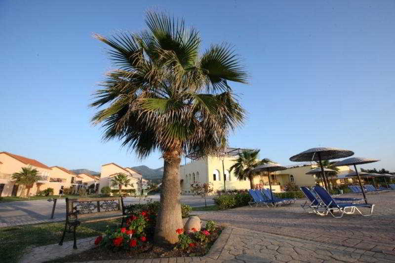 Almyros Beach Resort & Spa