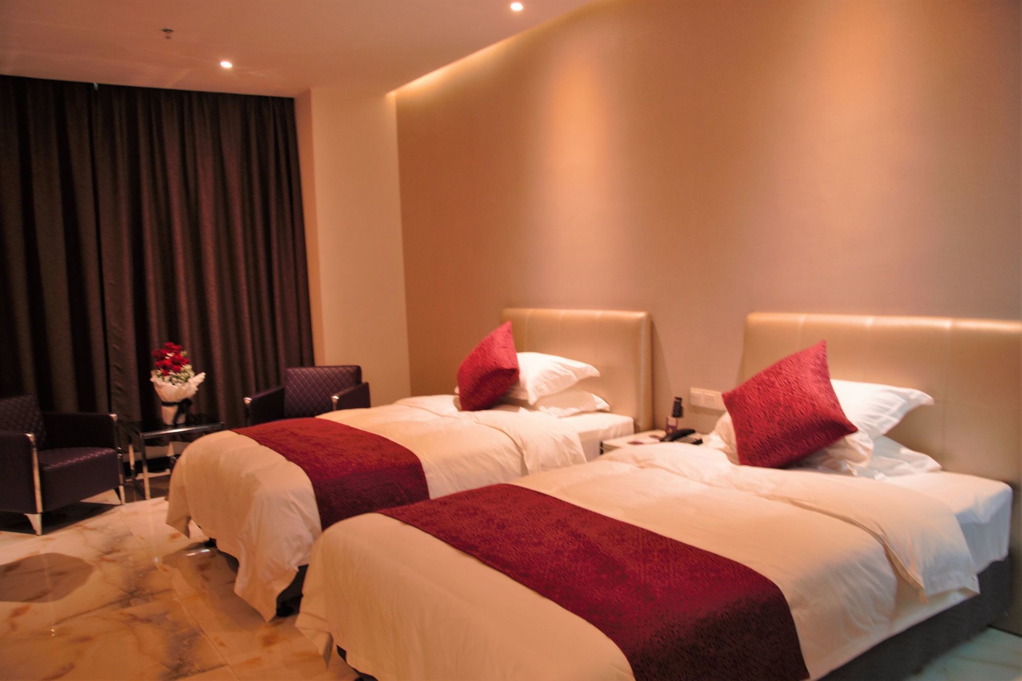 J Hotel