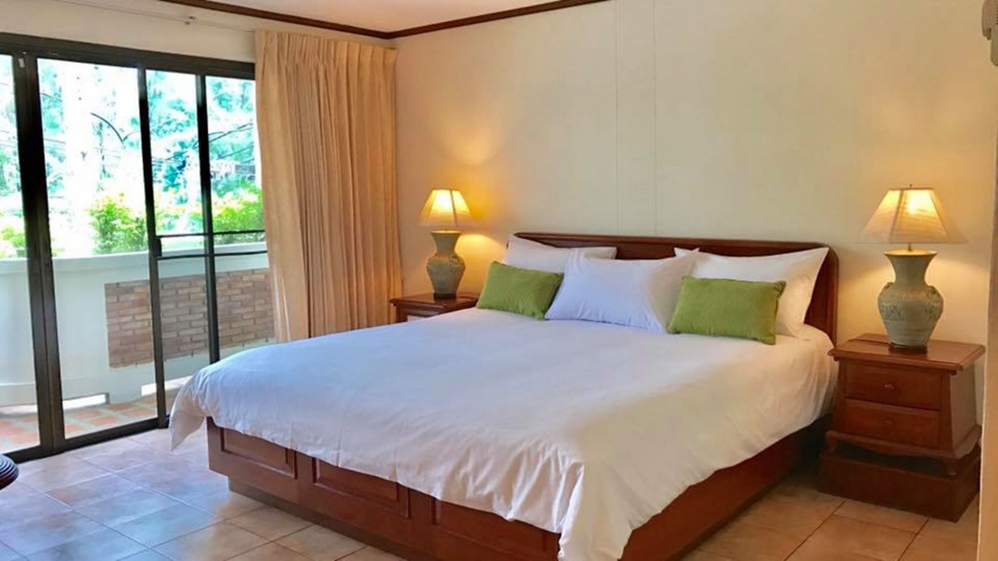 Surin Bay Inn