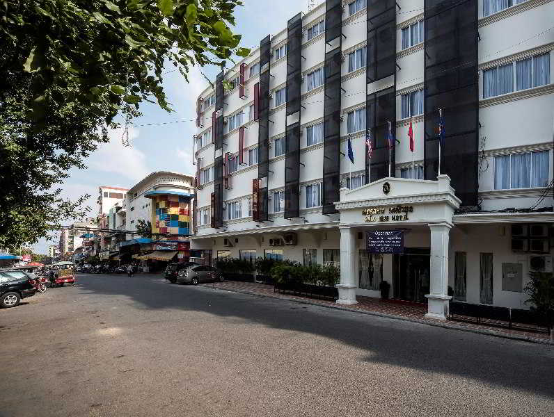 Altos Hotel