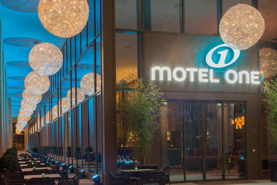 Motel One Dresden am Zwinger