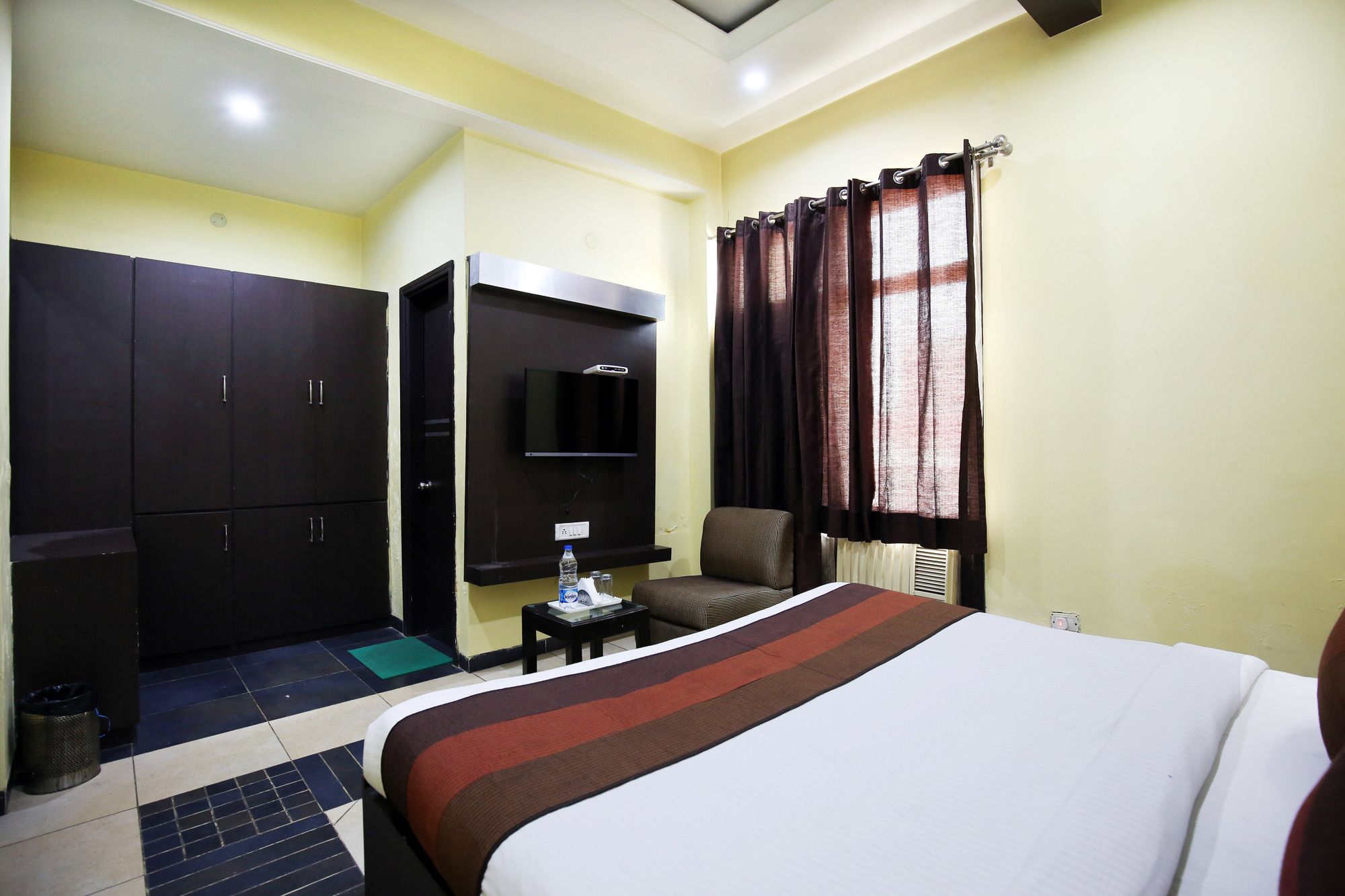 Hotel MM Yellowuds By OYO Rooms