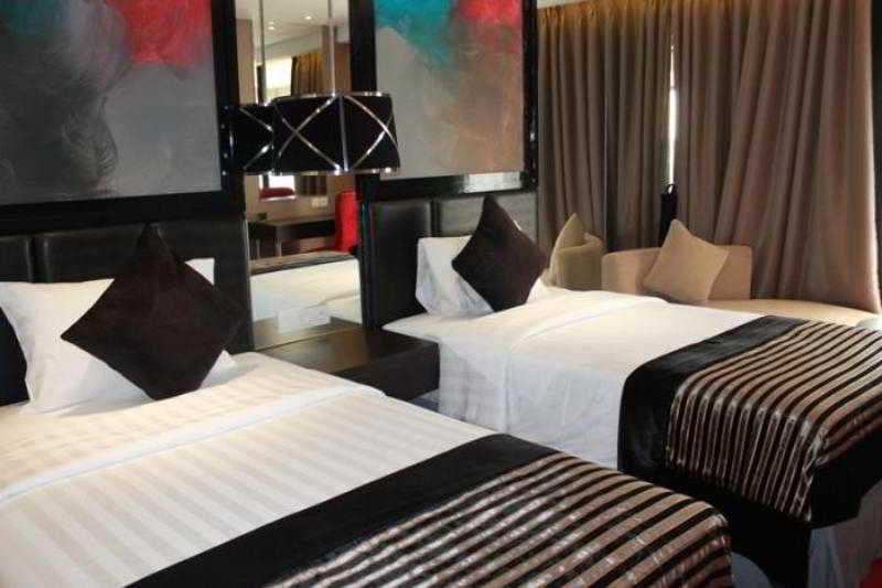 Cosmo Amaroossa Hotel