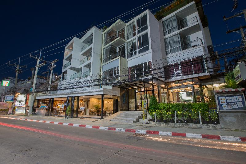 Patong Signature Boutique Hotel